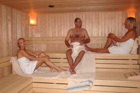 hochgeladen von hallenbad sauna yspertal